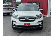 $23885 : 2019 Pilot Touring 7-Passenger thumbnail