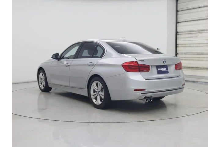 $18998 : BMW 3 Series 2018 330i 4dr S image 2