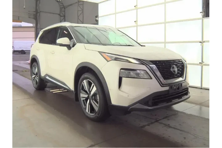 $24273 : Nissan Rogue 2023 AWD SL 4dr image 4