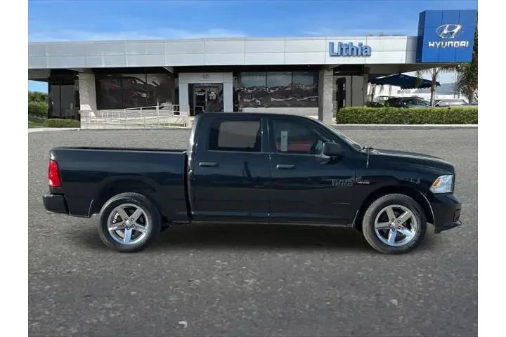 $21999 : Ram 1500 2018 4x4 Express 4d image 9