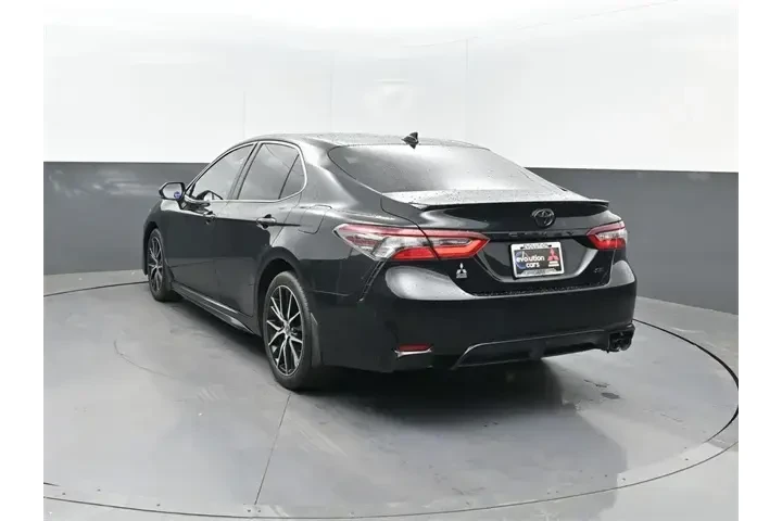 $23399 : Toyota Camry 2024 SE 4dr Sed image 3