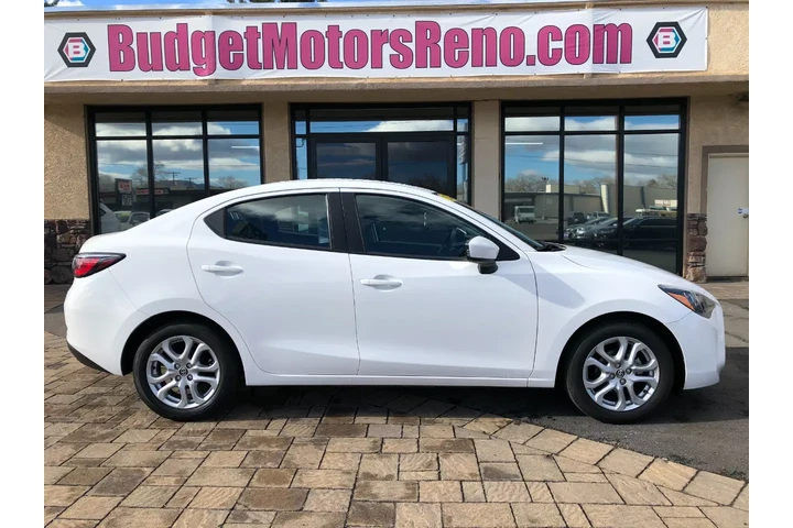 $12990 : 2016 iA 6A image 2