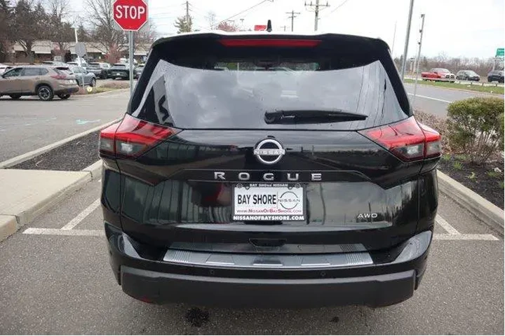 $23523 : Nissan Rogue 2025 AWD SV 4dr image 7