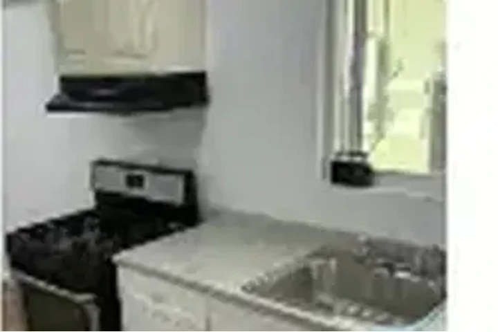 $1700 : ESTUDIO EN  RENTA  PERRIS image 6