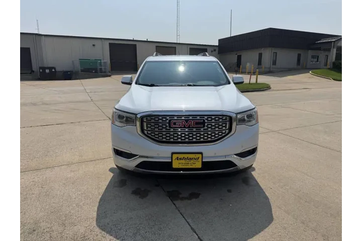$15900 : 2017 GMC Acadia Denali image 10