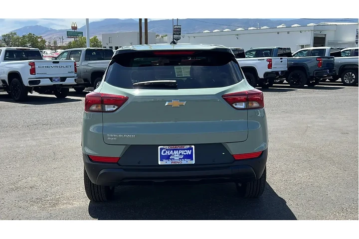 $27984 : Chevrolet Trailblazer 2026 4 image 6