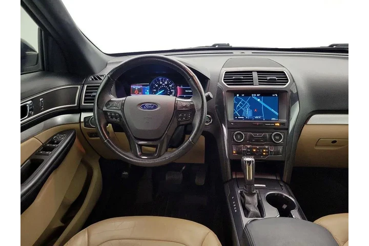 $17998 : Ford Explorer 2017 XLT 4dr S image 10