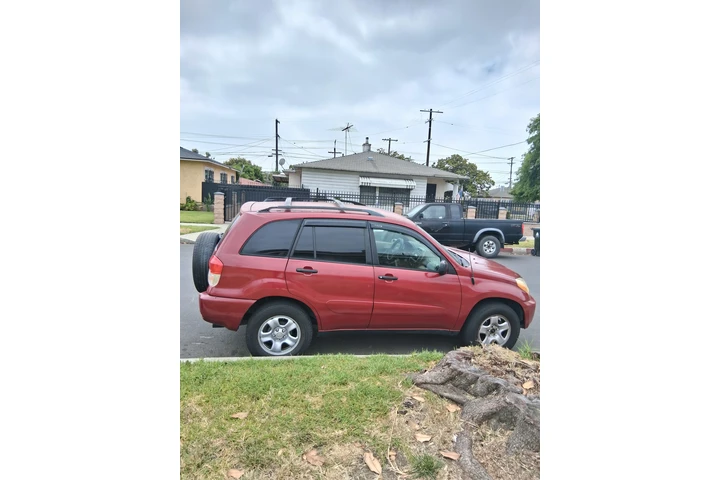$2800 : 2003 Toyota rav4 image 2
