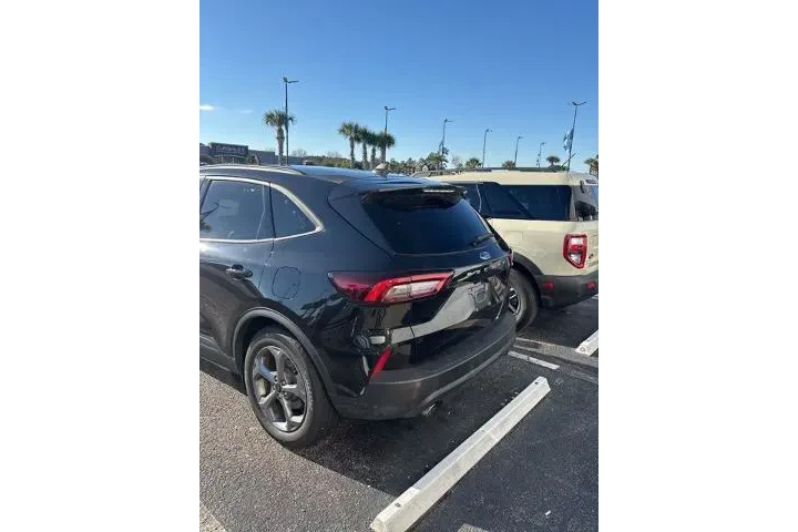 $23724 : Ford Escape 2025 ST-Line 4dr image 6