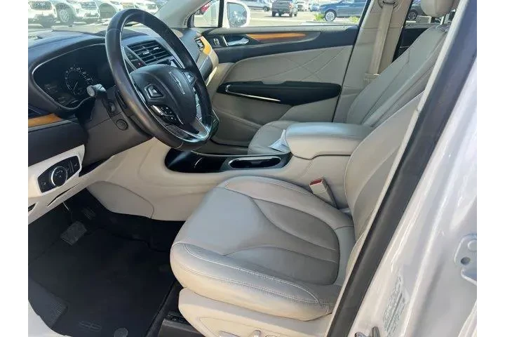 $15599 : Lincoln MKC 2018 Select 4dr image 9