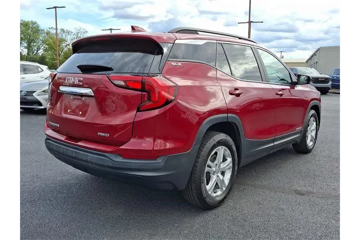 $22809 : GMC Terrain 2021 4x4 SLE 4dr image 6