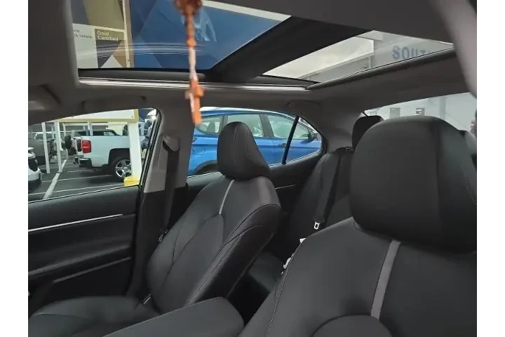 $29497 : Toyota Camry 2022 XSE 4dr Se image 5