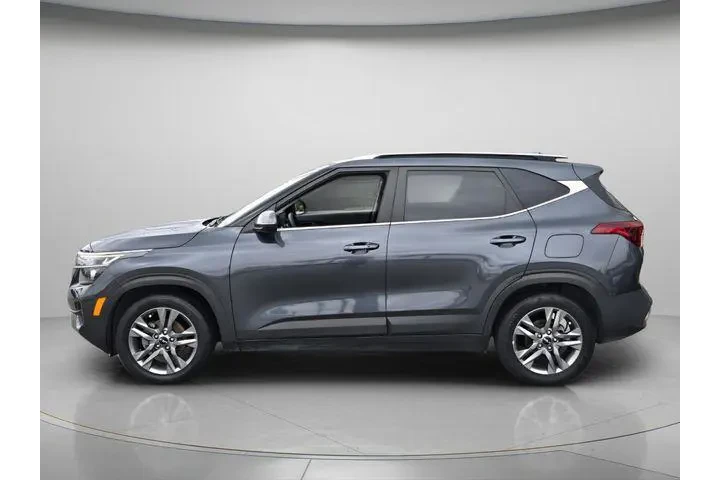 $18671 : Kia Seltos 2023 S 4dr SUV image 3