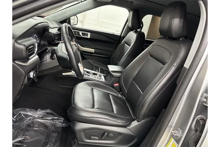 $28999 : Ford Explorer 2023 AWD XLT 4 image 3