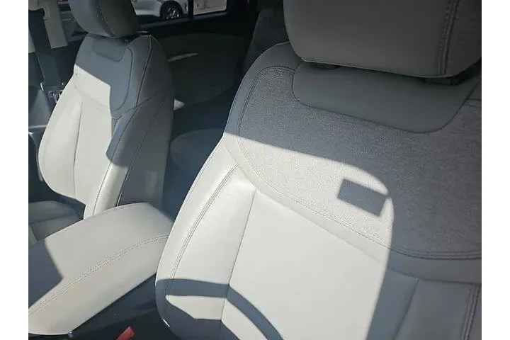 $36426 : Ford Explorer 2025 AWD Activ image 3