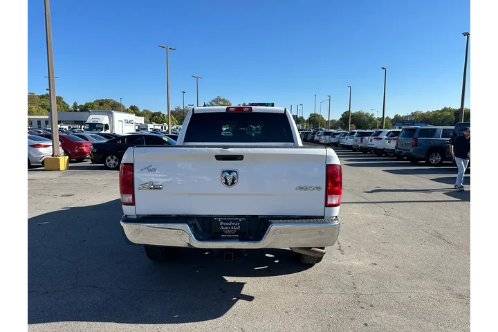 $14980 : 2017 RAM 1500 Big Horn 4x4 Cr image 3