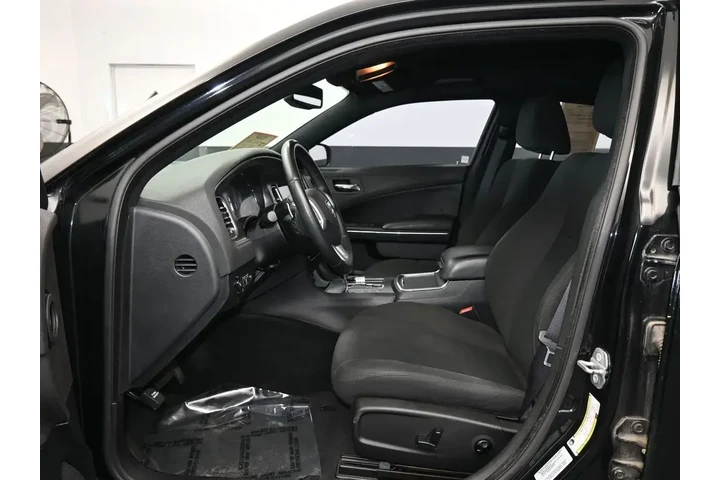 $17995 : Dodge Charger 2014 R/T 100th image 10