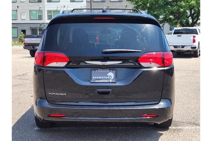 $14985 : 2020 Voyager LXi image 10