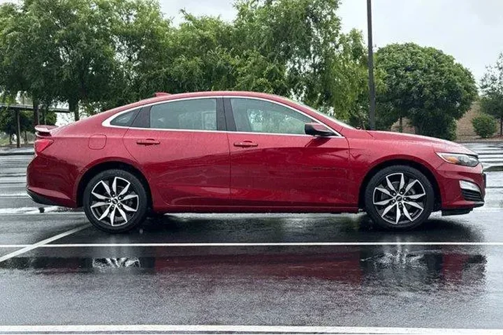 $12450 : Chevrolet Malibu 2020 RS 4dr image 10