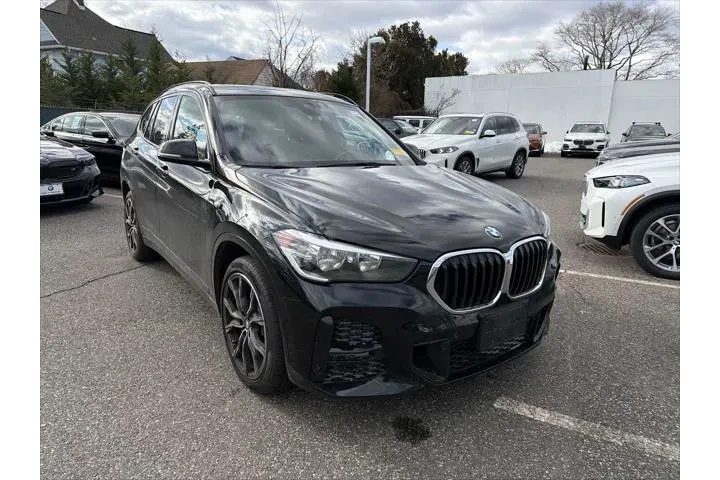 $27943 : BMW X1 2022 AWD xDrive28i 4d image 2
