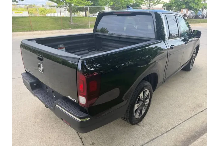 $16997 : 2017 Ridgeline RTL-T image 6
