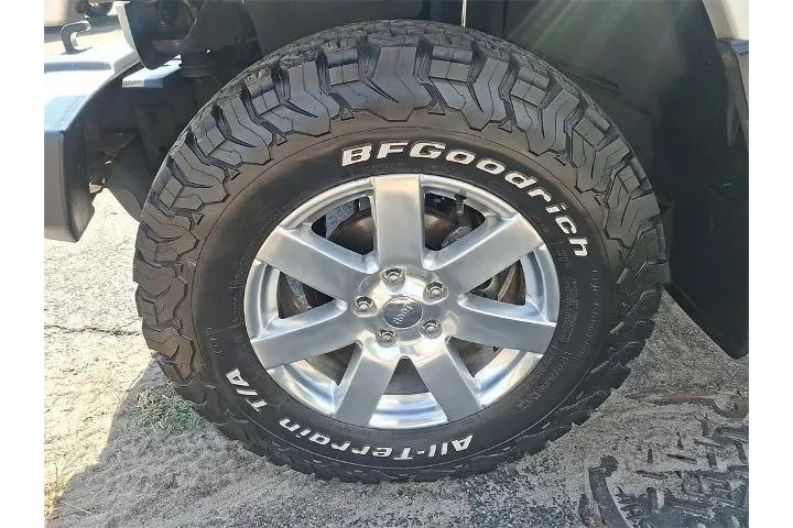 Jeep Wrangler 2012 4x4 Sahar image 8