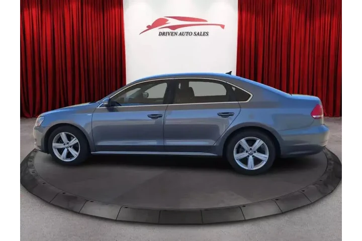 $8999 : 2014 Passat image 9