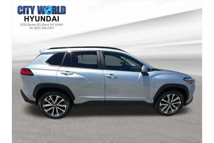 $30500 : Toyota Corolla Cross 2024 AW image 6