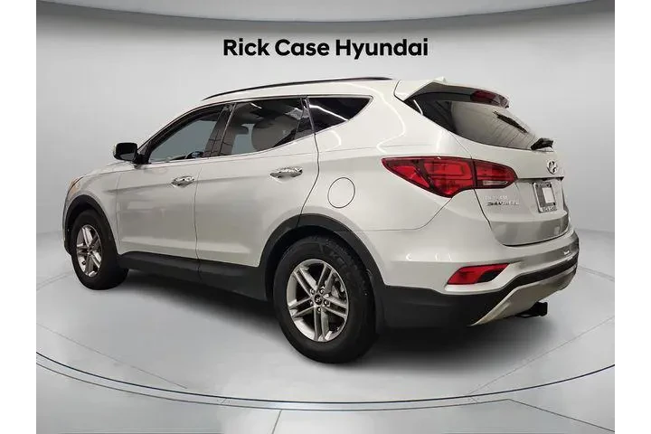 $12692 : Hyundai SANTA FE Sport 2017 image 6