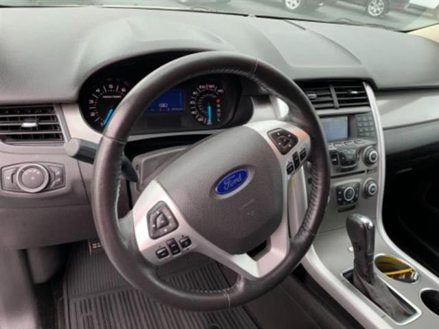 2013 Edge image 10