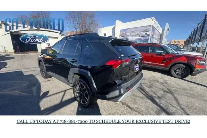 $24288 : Toyota RAV4 2019 AWD Adventu image 3