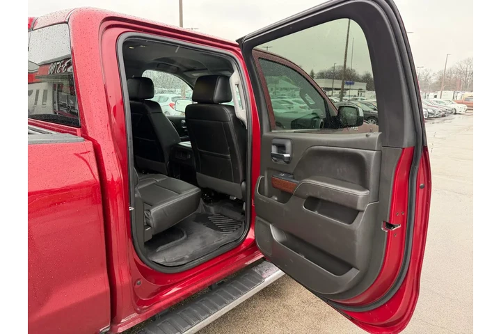 $19980 : 2018 GMC Sierra 1500 4WD Crew image 8
