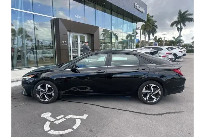 $19404 : Hyundai ELANTRA 2023 Limited image 5