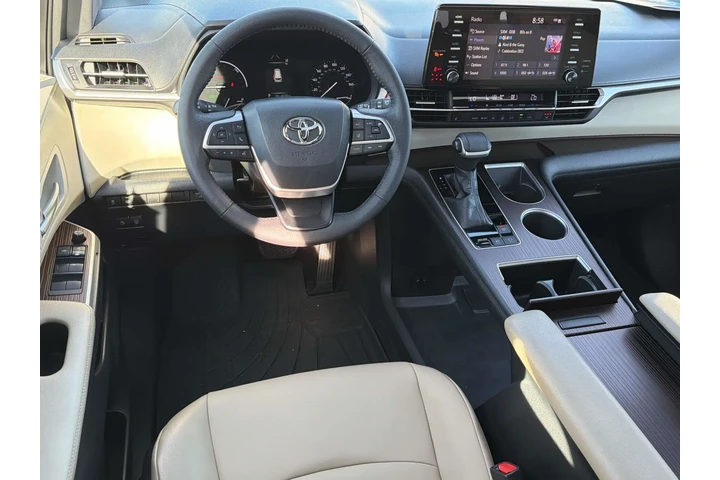 $38980 : Toyota Sienna 2022 XLE 8-Pas image 9