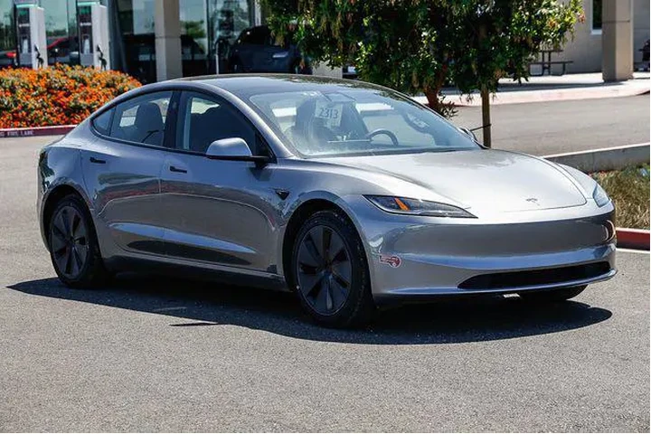 $33991 : Tesla Model 3 2024 4dr Sedan image 5