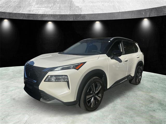 $22985 : Pre-Owned 2021 Rogue AWD SL image 2