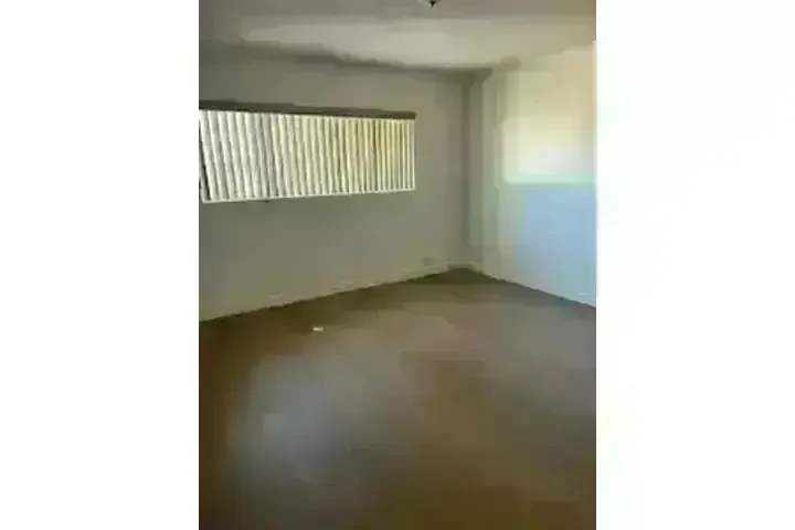 RENTO APTO EN L.A./ 90044 image 2