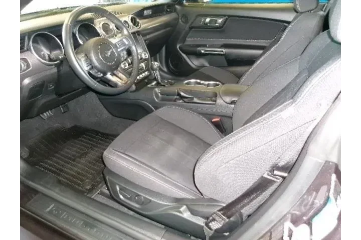 $27996 : Ford Mustang 2022 EcoBoost 2 image 6