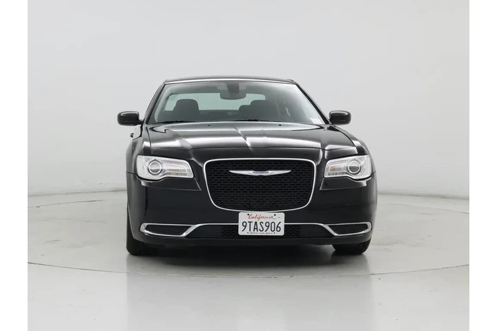 $22998 : Chrysler 300 2023 Touring 4d image 5