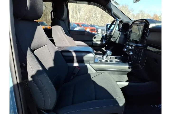 $38950 : Ford F-150 2023 4x4 XLT 4dr image 9