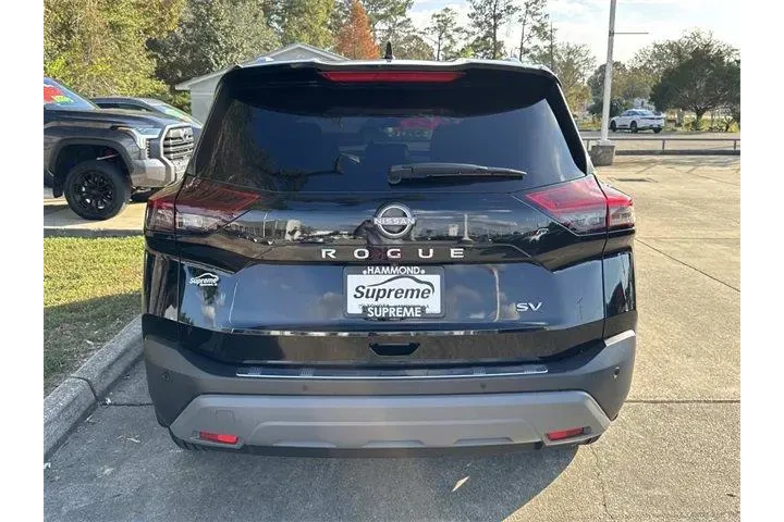 $23049 : Nissan Rogue 2023 SV 4dr Cro image 5