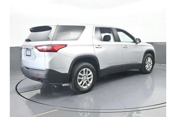 $18050 : Chevrolet Traverse 2021 LS 4 image 6