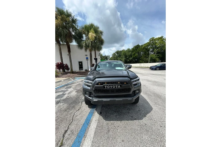 $2000 : Toyota Tacoma Double Cab image 2