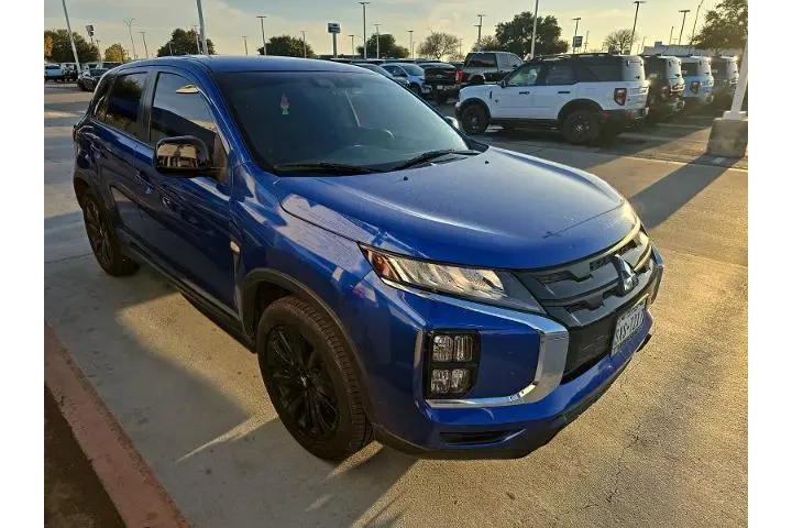 $13998 : Mitsubishi Outlander Sport 2 image 4