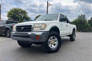 $8998 : 2000 Tacoma SR5 V6, SUPER CLE thumbnail