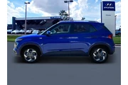 $19593 : Hyundai VENUE 2024 SEL 4dr C thumbnail