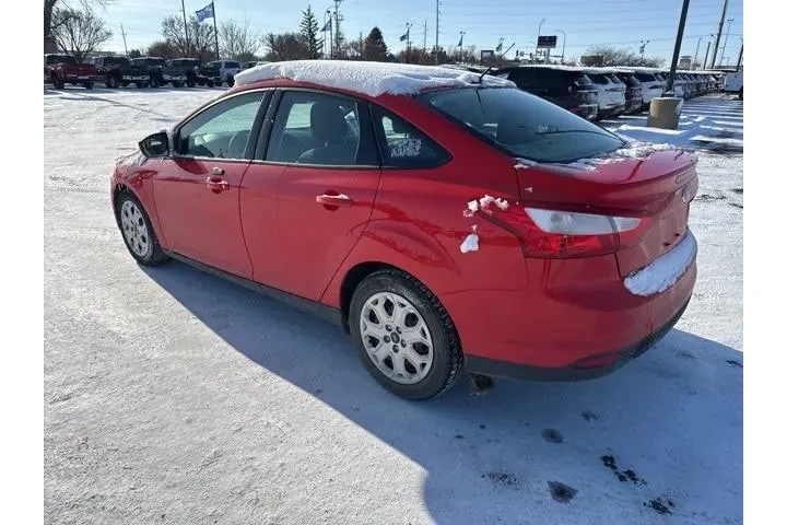 $6000 : Ford Focus 2012 SE 4dr Sedan image 6
