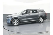 $20991 : Kia Sorento 2023 LX 4dr SUV thumbnail