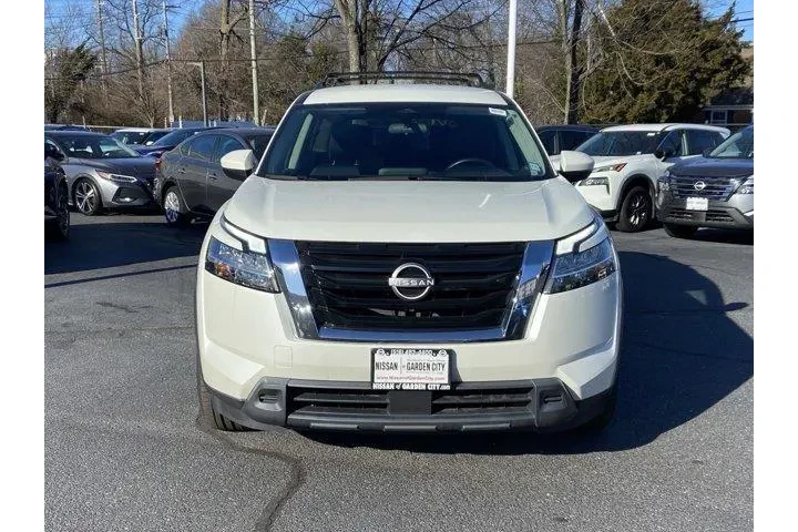 $27495 : Nissan Pathfinder 2022 AWD S image 3