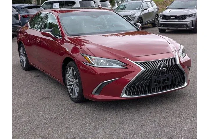 $31999 : Lexus ES 350 2019 F SPORT 4d image 3